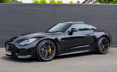 Mercedes-Benz Amg GT 63 PREMIUM + 2