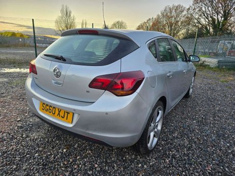 Vauxhall Astra 1.6 16v SRi Auto Euro 5 5dr 16