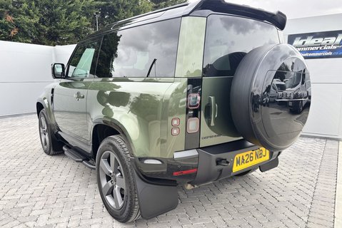 Land Rover Defender 90 D250 Hard Top X-Dynamic HSE 3 Seat 2