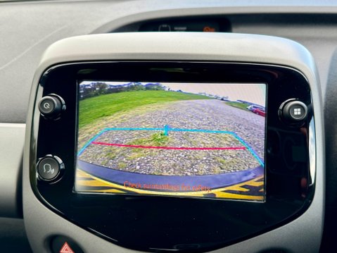 Toyota Aygo VVT-I X-PLAY TSS 32
