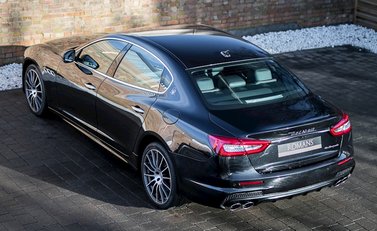 Maserati Quattroporte DV6 9