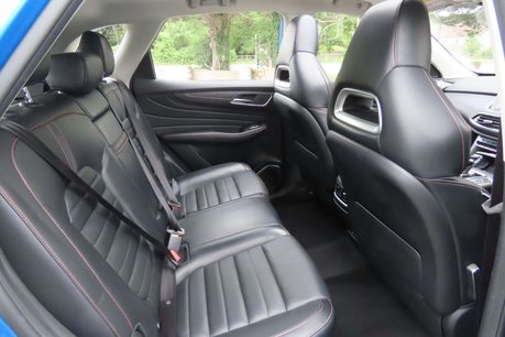 MG HS 1.5 T-GDI Exclusive DCT Euro 6 (s/s) 5dr 12