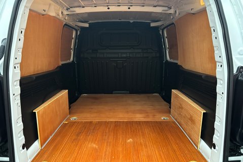 Vauxhall Combo L2H1 2300 Dynamic Panel Van 15