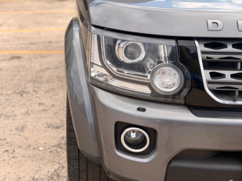 Land Rover Discovery 3.0 SD V6 Graphite Auto 4WD Euro 6 (s/s) 5dr 36