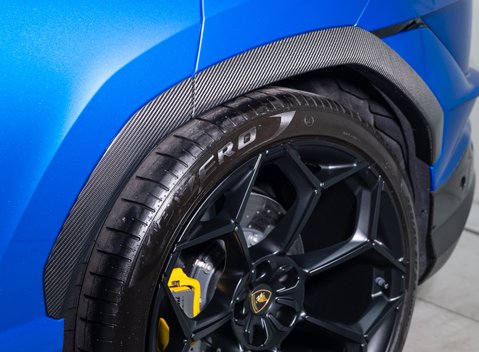 Lamborghini Urus PERFORMANTE 40