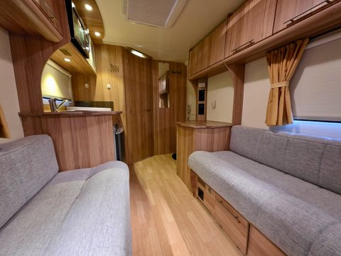 Bailey Orion 400/2 19