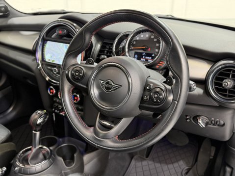 Mini Hatch COOPER S 44