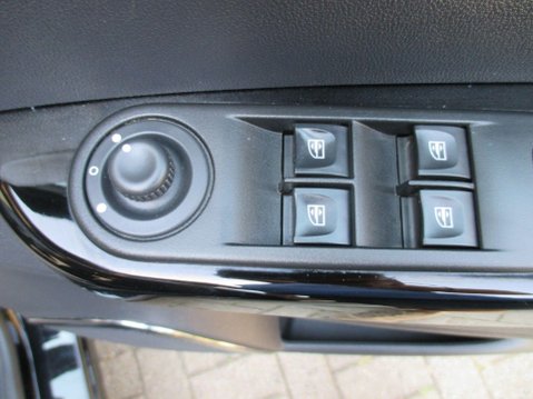 Renault Captur 0.9 TCe ENERGY Dynamique Nav Euro 6 (s/s) 5dr 44