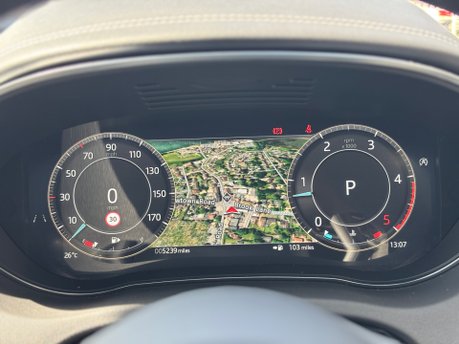 Jaguar E-Pace R-DYNAMIC S MHEV 33