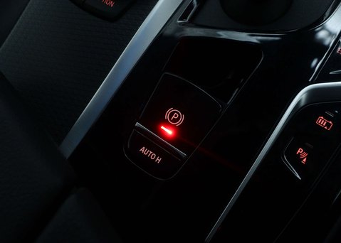 BMW 5 Series 2.0 530e 12kWh M Sport Saloon 4dr Petrol Plug-in Hybrid Steptronic Euro 6 ( 40