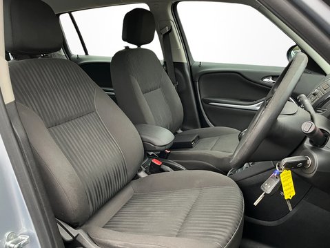 Vauxhall Zafira 1.4T Exclusiv 5dr 13