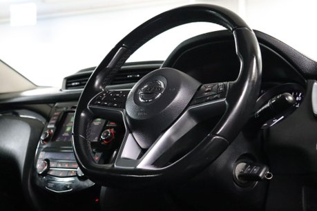 Nissan Qashqai DIG-T ACENTA PREMIUM 12