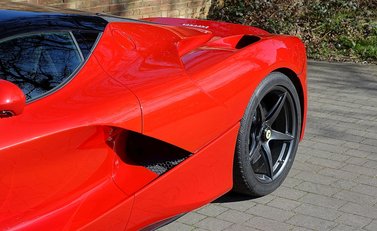Ferrari LaFerrari 22