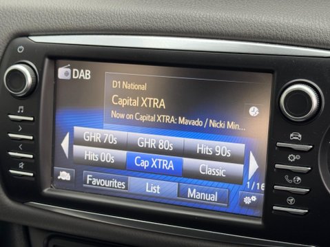 Toyota Yaris 1.5 VVT-i Icon Tech Euro 6 5dr 15