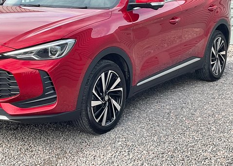 MG ZS 1.5 HYBRID+ TROPHY 5