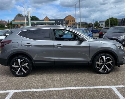 Nissan Qashqai 1.3 Qashqai N-Motion DiG-T 5dr 10