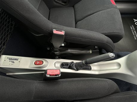 Renault Clio RENAULTSPORT V6 70