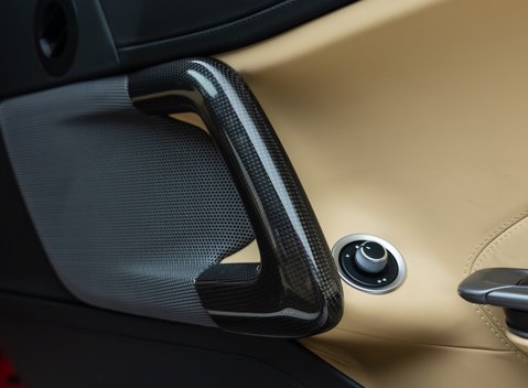 Ferrari GTC4 Lusso V12 28