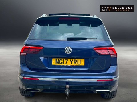 Volkswagen Tiguan 2.0 Tiguan R-Line TDI BlueMotion Technology 4Motion Semi-Automatic 4WD 5dr 42