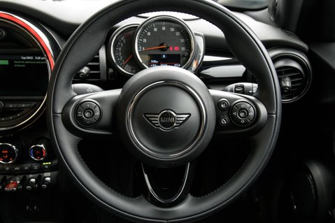 Mini Hatch COOPER S 22