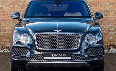 Bentley Bentayga V8 4