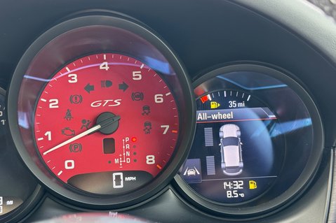 Porsche Macan GTS PDK -21 INCH ALLOYS -ELECTRIC TOWBAR -BOSE -SPORTS CHRONO -PDLS PLUS 40