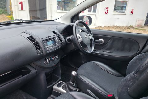 Nissan Note ACENTA.. 14 MAIN DEALER SERVICES.. 1 PREVIOUS KEEPER.. STUNNING EXAMPLE 15