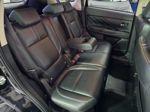 Mitsubishi Outlander 2.0h 12kWh 4hs CVT 4WD Euro 6 (s/s) 5dr 18