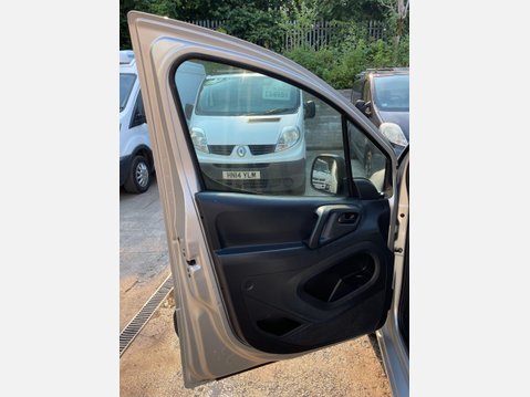 Peugeot Partner 1.6 BlueHDi 850 S Panel Van 4dr Diesel Manual L1 (s/s) (110 g/km, 100 bhp) 30