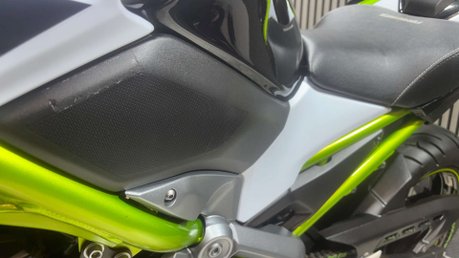 Kawasaki Z900 2019 69 PLATE FULL AKRAPOVIC ONLY 15K STUNNING NAKED BIKE 30
