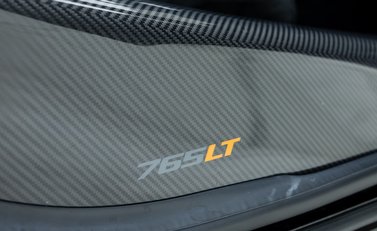 McLaren 765LT Spider 31