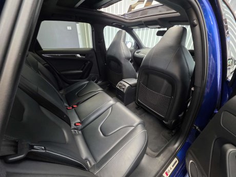 Audi RS4 4.2 FSI V8 Estate 5dr Petrol S Tronic quattro Euro 5 (450 ps) 20