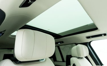 Land Rover Range Rover P530 First Edition 11