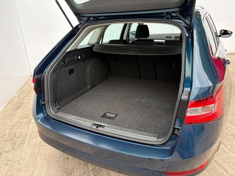 Skoda Superb 1.4 Superb SE TSi 5dr 27