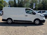 Renault Trafic SWB L1H1 Low Roof Business Plus SL28 Air Con Camera Sensors Euro 6 5