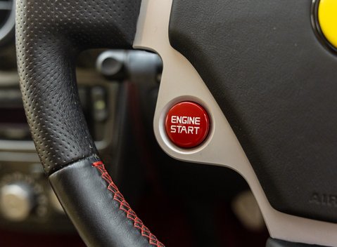 Ferrari F430 Coupe Manual 30