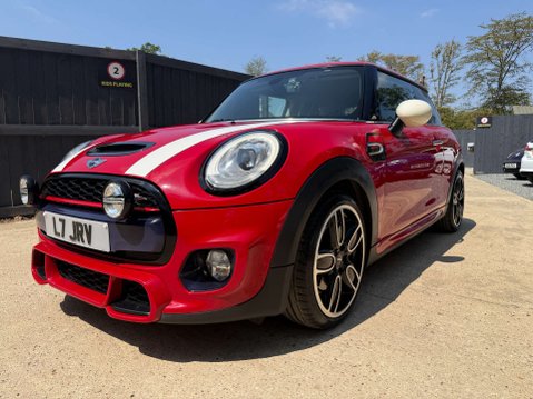 Mini Hatch 2.0 Cooper S Works 210 3dr 9