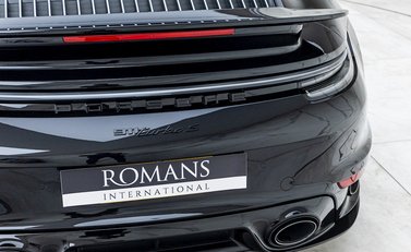 Porsche 911 Turbo S (992) 23
