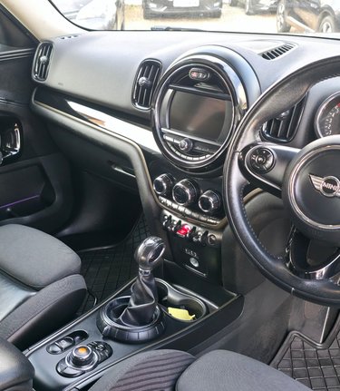 Mini Countryman COOPER D ALL4 AUTOMATIC..SAT NAV,CHILLI,EXCITMENT,CRUISE,CONNECTED. 3