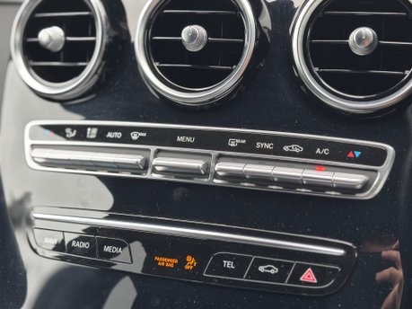 Mercedes-Benz C Class 2.0 C220d AMG Line (Premium) Estate 5dr Diesel G-Tronic+ Euro 6 (194 ps) 28