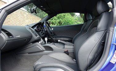 Audi R8 V10 Spyder 6