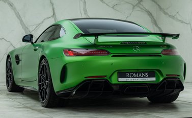 Mercedes-Benz AMG GT R 10