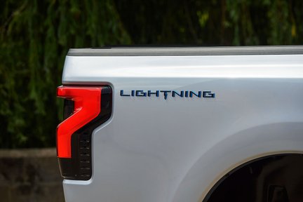Ford Lightning Lariat Electric 23