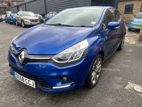 Renault Clio ICONIC TCE 5