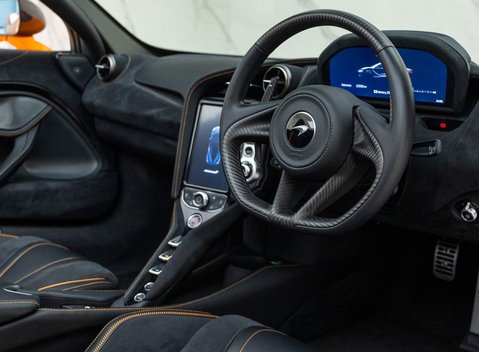 McLaren 720S Spider Peformance 19