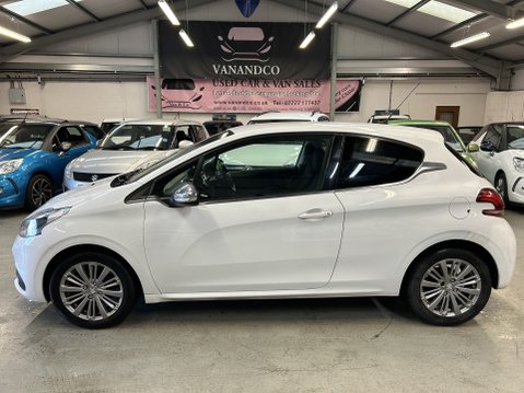 Peugeot 208 ALLURE 10
