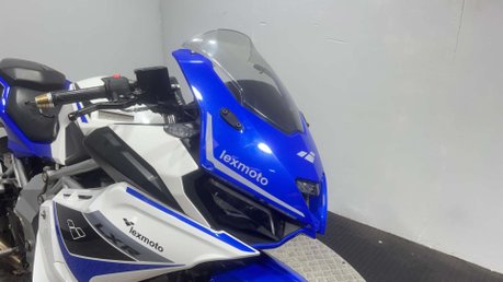Lexmoto LXR 2020 8K E4 PROJECT SPORTS BIKE 125CC LEARNER BIKE 24