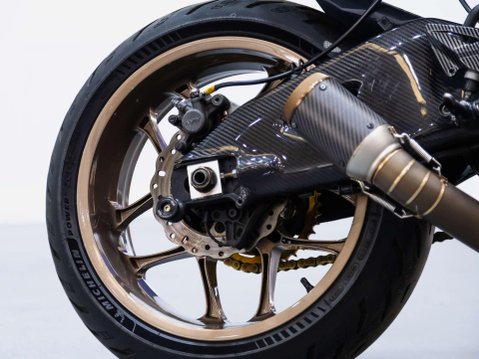 Yamaha R1M 1000 Super Sports Petrol Manual (200 ps) 10