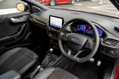 Ford Puma VIVID RUBY EDITION