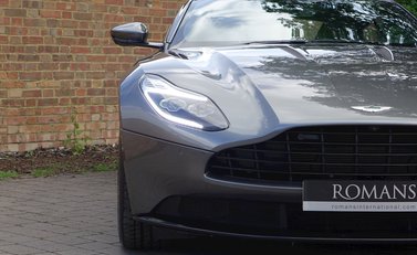 Aston Martin DB11 15